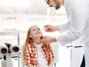Kinder beim Augenarzt - Neues aus Forschung und Wissenschaft